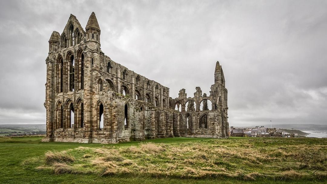 whitby abbey, dracula, bram stoker, haunted, ruin, moody, whitby, yorkshire, history, historic, gothic, landscape, grey, old, whitby, yorkshire, history, history, history, history, history, gothic